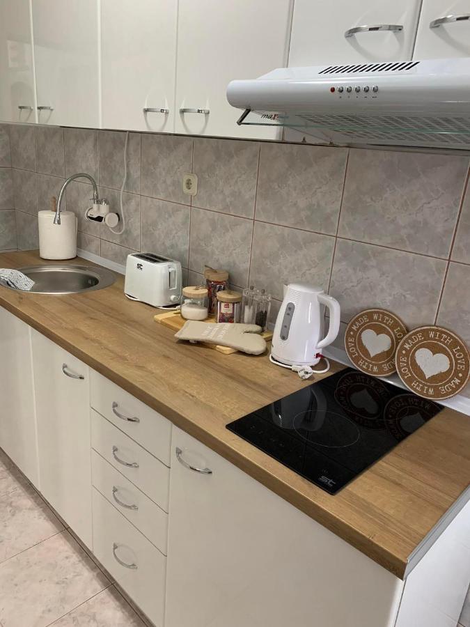 Appartamento Mar Lux Kumanovo Esterno foto