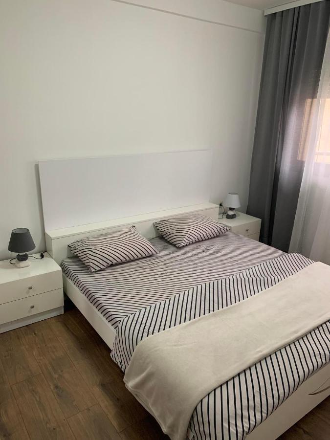 Appartamento Mar Lux Kumanovo Esterno foto
