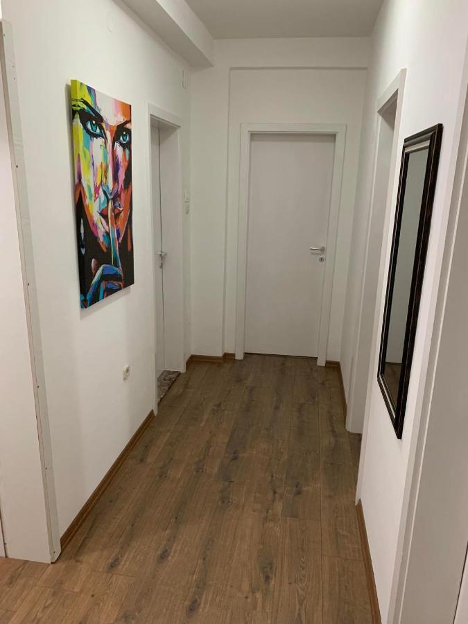 Appartamento Mar Lux Kumanovo Esterno foto