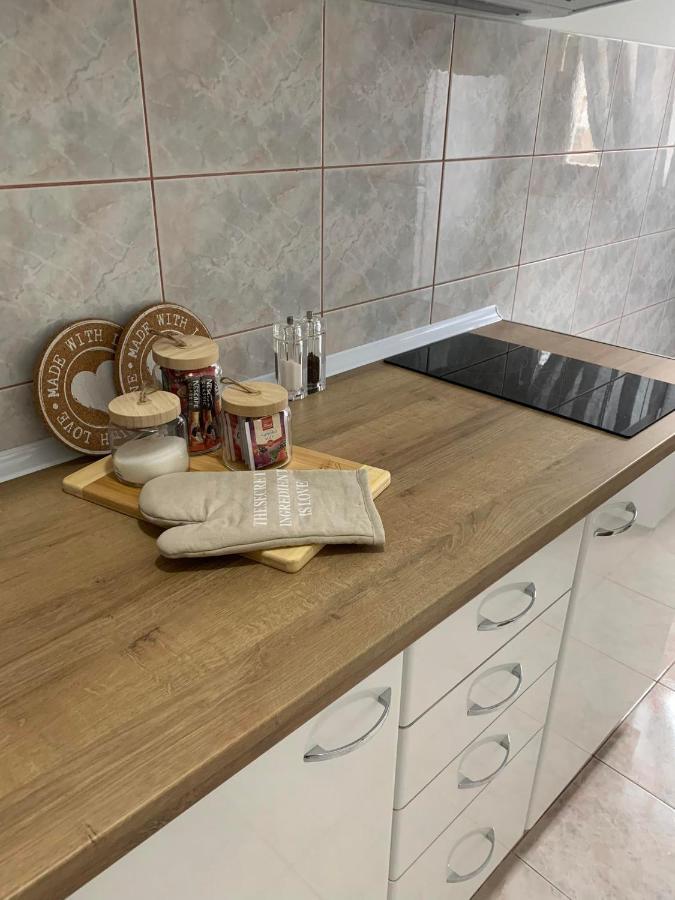 Appartamento Mar Lux Kumanovo Esterno foto